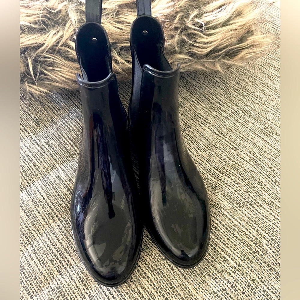 Rain boots